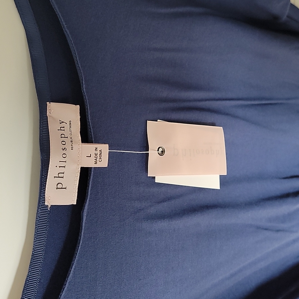 Philosophy navy blue tee - Picture 2 of 3